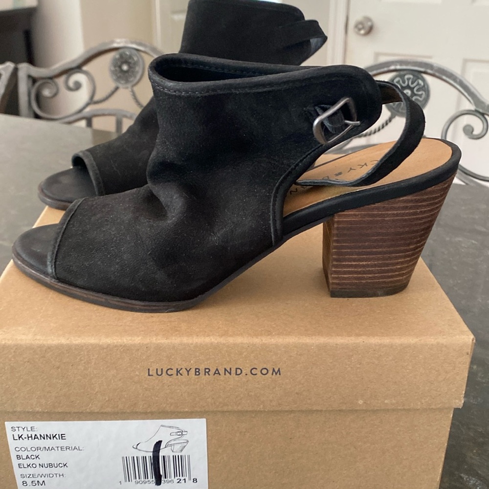 Luck Brand LK-Hannkie block heel w/open toe. Worn but in great shape!